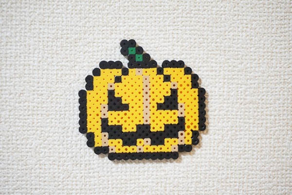 図案あり ハロウィンのカボチャの作り方 アイロンビーズ パーラービーズ用ドット絵 人生は暇つぶし